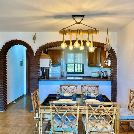아파트 Stylish 2br With Sea View