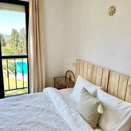 Stylish 2br With Sea View 아파트