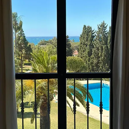 Stylish 2br With Sea View 아파트 미하스