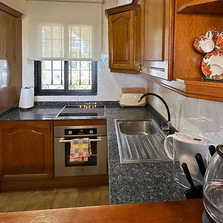 아파트 Stylish 2br With Sea View